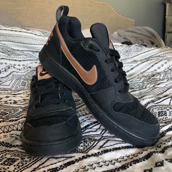 black and rose gold nike shoes